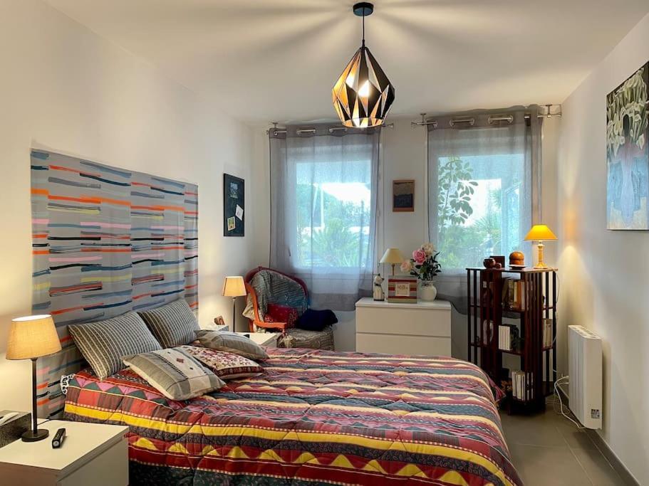 Apartamento 21 - Tres Agreable Rdc Avec Terrasse Et Parking Bandol Exterior foto