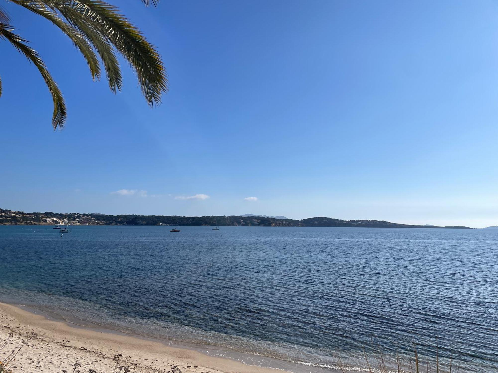 Apartamento 21 - Tres Agreable Rdc Avec Terrasse Et Parking Bandol Exterior foto